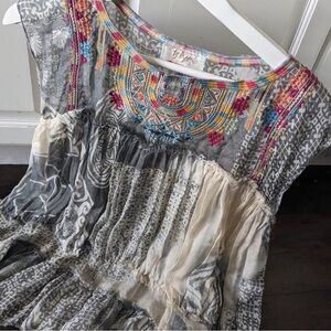 Johnny Was Biya Inka Silk Sheer Embroidered Gray and Cream Too/Blouse XS